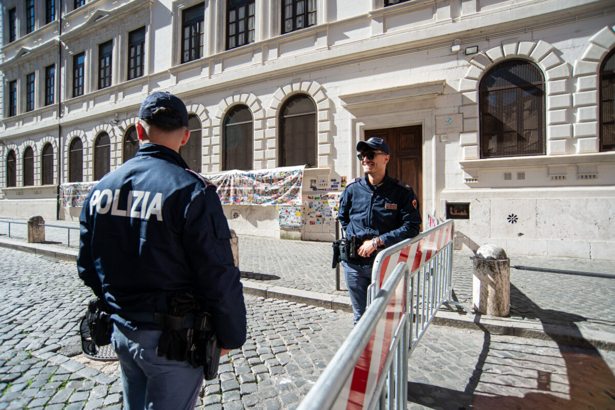 Galleria foto '7 ottobre, Ghetto di Roma blindato nel ricordo delle vittime – Foto' - foto 7