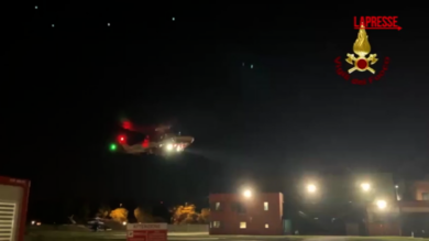 Mugello, escursionista salvato dai Vigili del Fuoco in 'visione notturna': le immagini