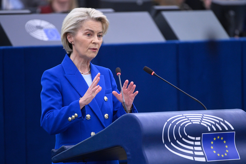 Ucraina, von der Leyen: “Rispondere senza esitazione alla guerra ibrida in atto” – La diretta