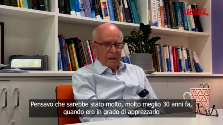 Nobel per la chimica, Robson: "Come ho preso la notizia? 30 anni fa avrei apprezzato di più"