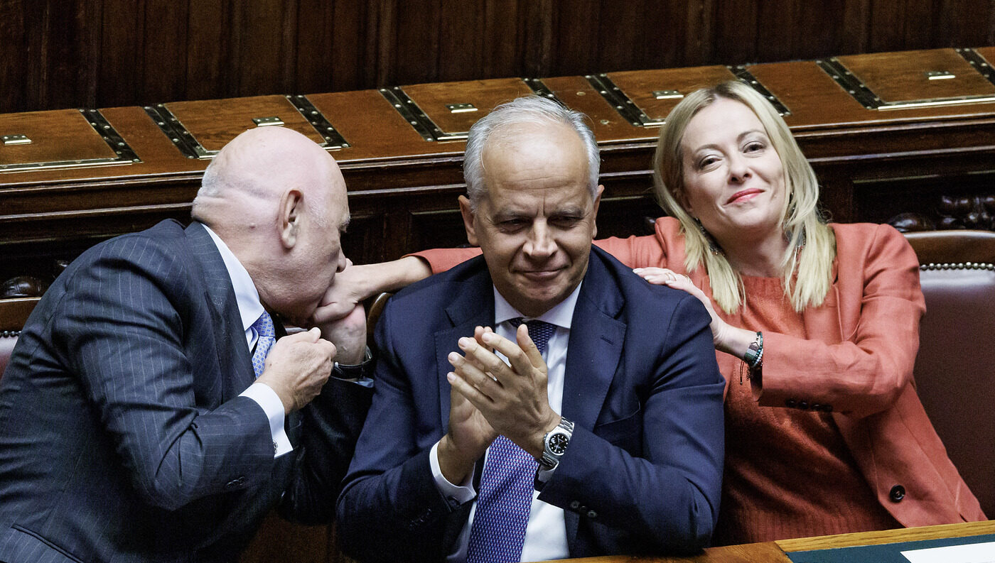 Caso Almasri: no della Camera a processo per Nordio, Piantedosi e Mantovano Caso Almasri: no della Camera a processo per Nordio, Piantedosi e Mantovano