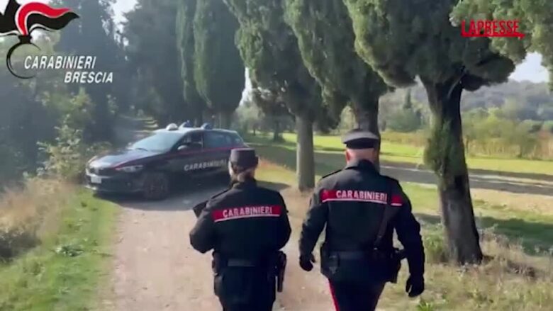 Brescia, sequestrano e violentano una donna: i rilievi dei carabinieri