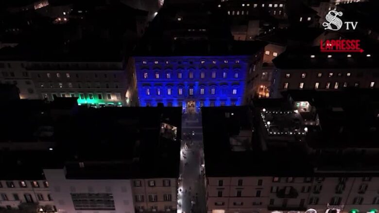 Senato, la facciata di Palazzo Madama illuminata di blu