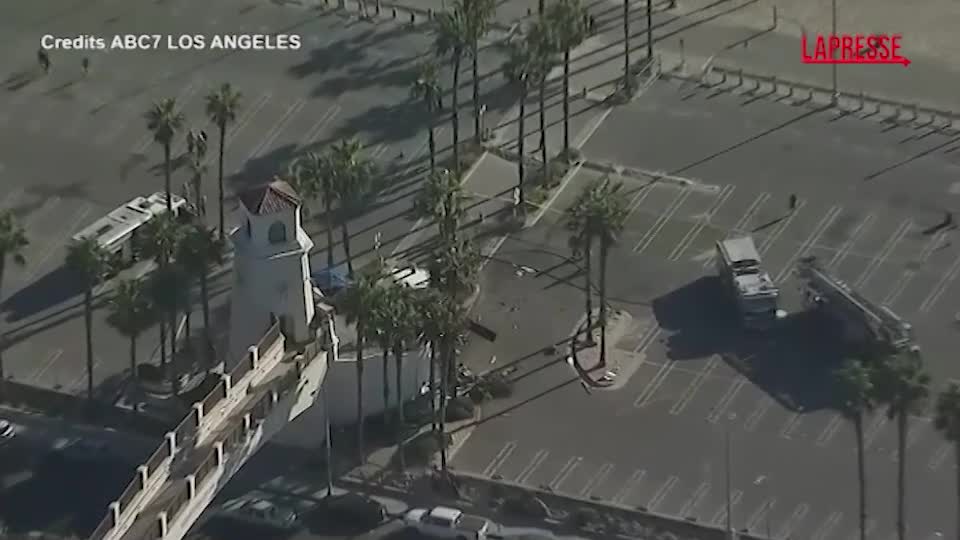 California, elicottero perde il controllo e si schianta: il luogo dell