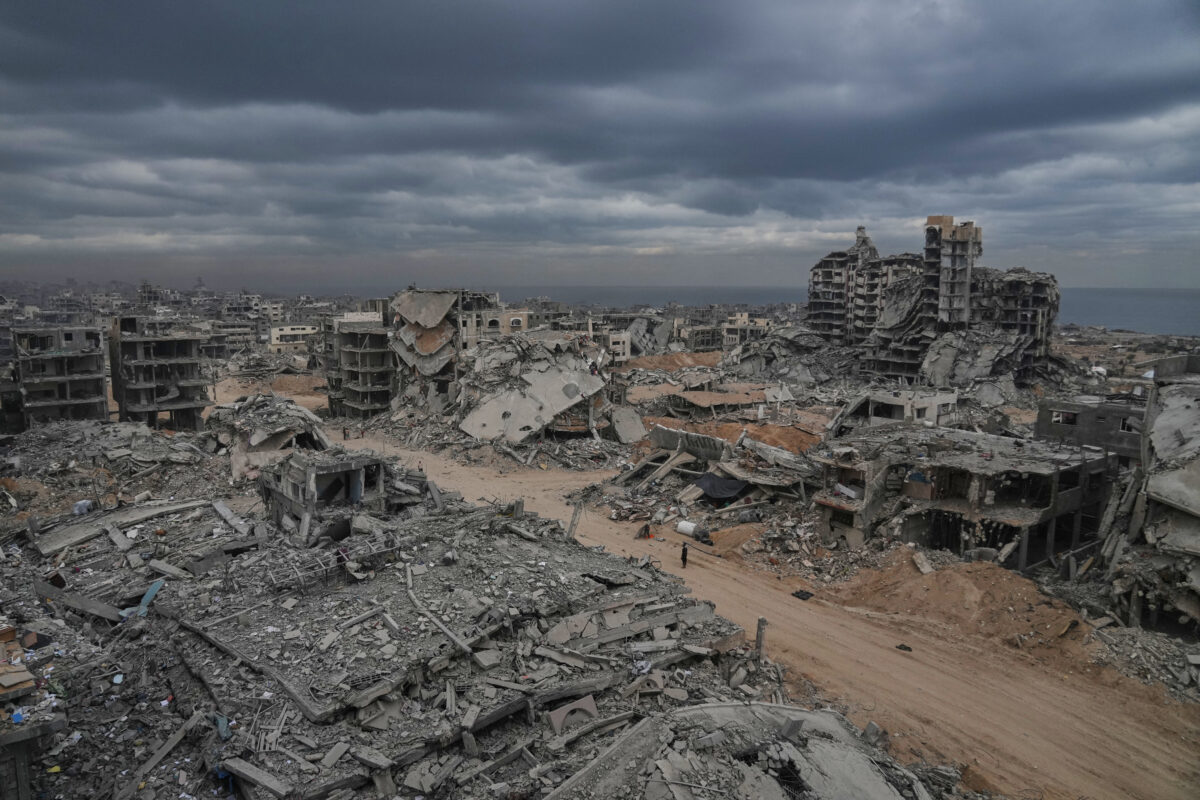 Gaza, Israele attende il rilascio degli ostaggi e l’arrivo di Trump. Poi il summit a Sharm el Sheikh