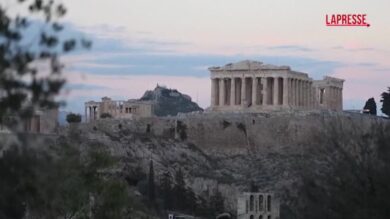 Atene, rimosse dopo 20 anni le impalcature dall'esterno del Partenone