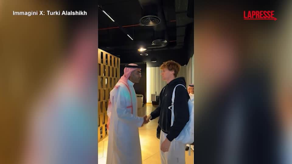 Tennis, Six Kings Slam: accoglienza da star per Jannik Sinner a Riad
