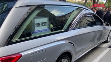 Cesare Paciotti, i funerali dello stilista a Civitanova Marche