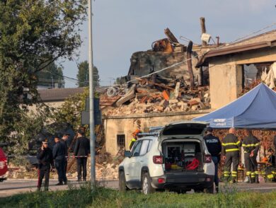Verona, esplosione durante sgombero abitazione a Castel D’Azzano: morti tre carabinieri