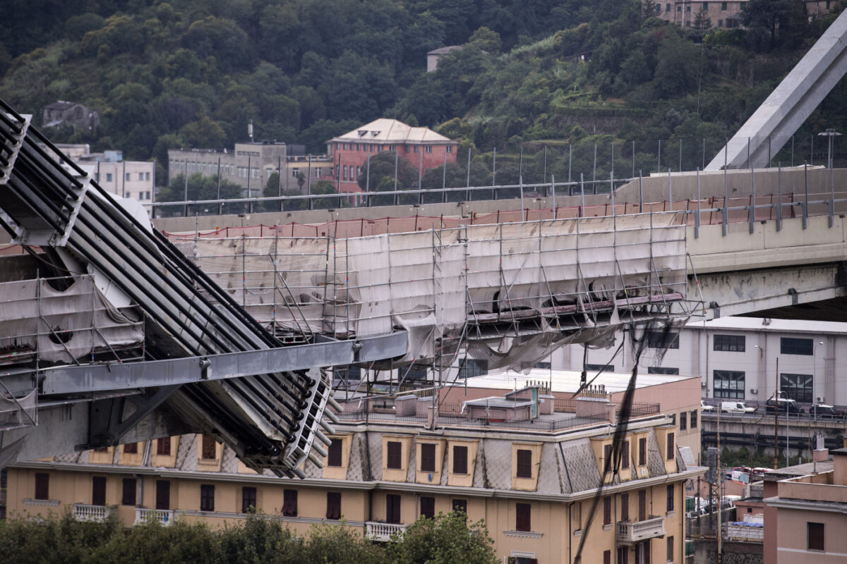 Ponte Morandi, chiesta condanna a 18 anni e 6 mesi per Castellucci