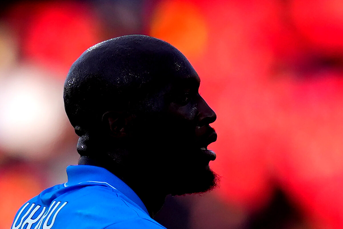 Lukaku sui social: “La salma di mio padre trattenuta in Congo dai parenti, le abbiamo provate tutte”