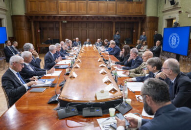 Gaza, governo pronto a missione militare: task force accelera su ospedali e scuole