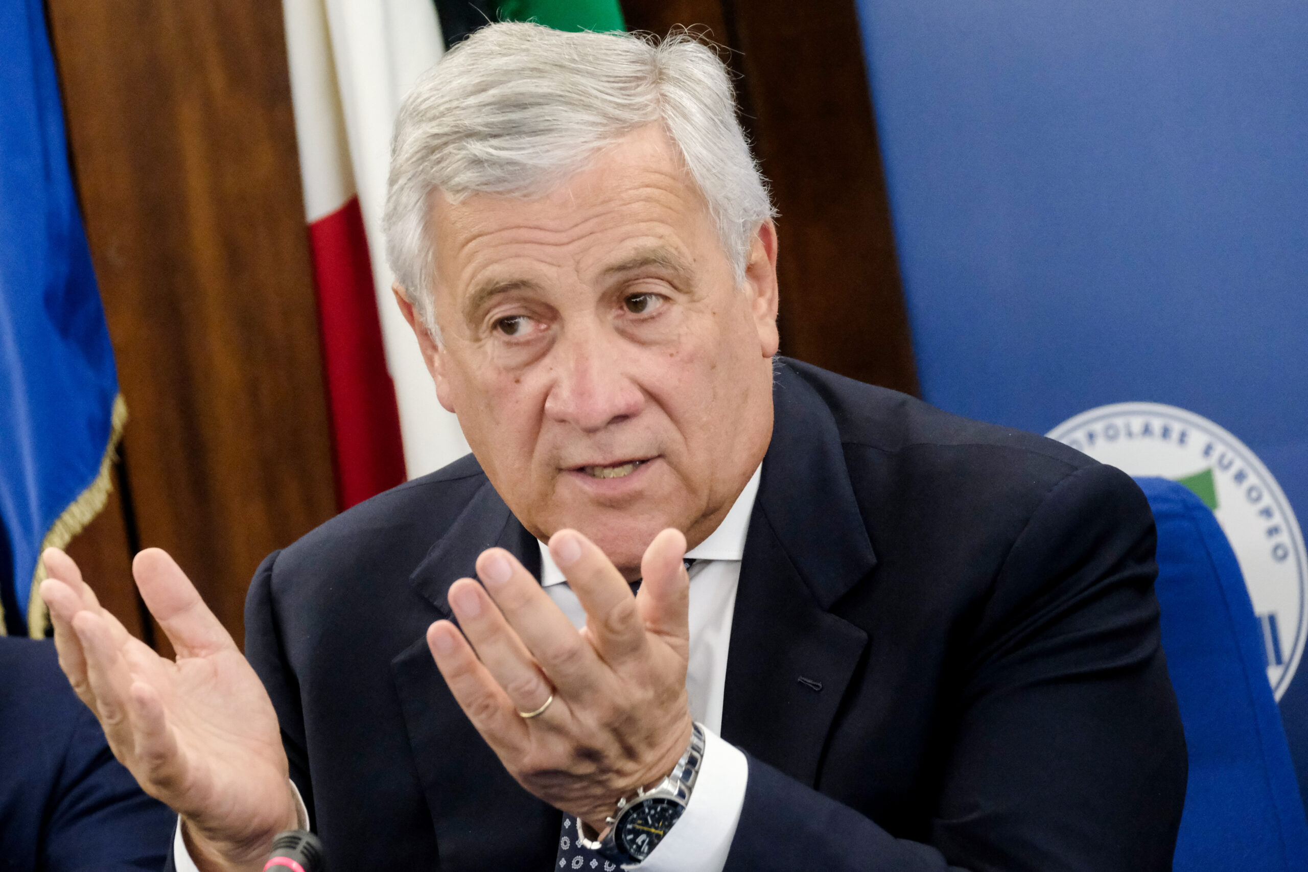 Tajani: “Oggi il primo volo ‘Italy for Sudan’ con 25 tonnellate di aiuti”