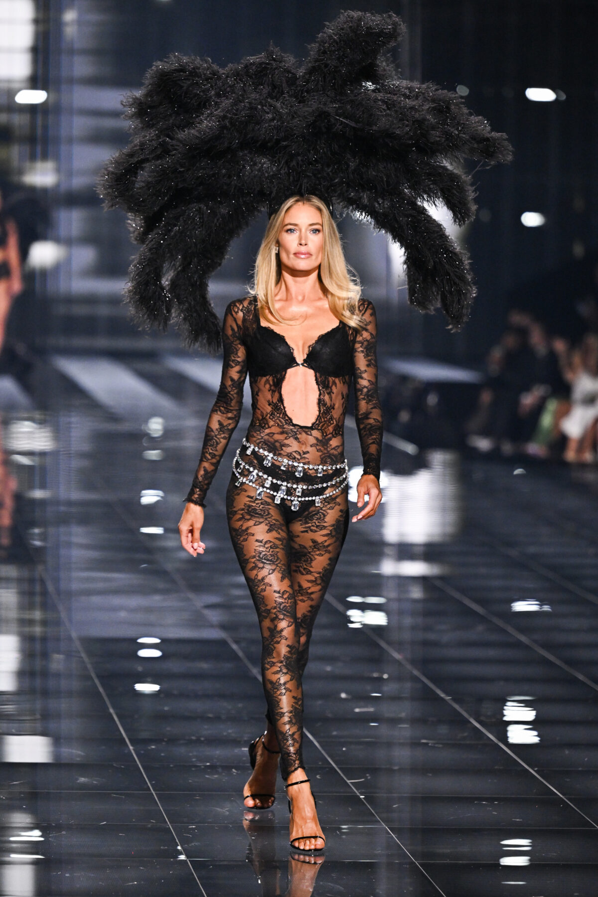 Galleria foto 'Victoria’s Secret Fashion Show 2025, il ritorno del brand all’insegna della body positivity' - foto 16