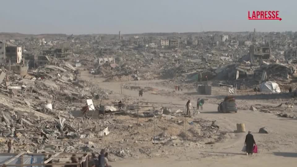 Gaza, le immagini della distruzione mentre Israele prosegue la restituzione dei cadaveri Gaza, le immagini della distruzione mentre Israele prosegue la restituzione dei cadaveri