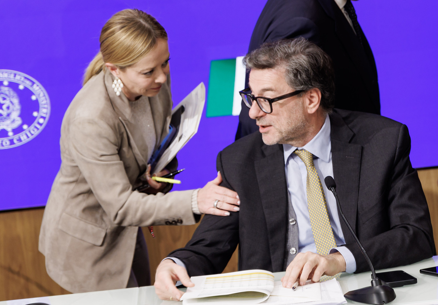 Manovra 2026, via libera del Cdm. C’è l’accordo sulle banche Manovra 2026, via libera del Cdm. C’è l’accordo sulle banche