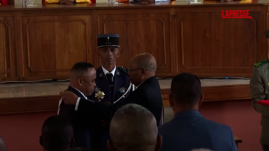 Madagascar, il leader del golpe militare Randrianirina giura come presidente