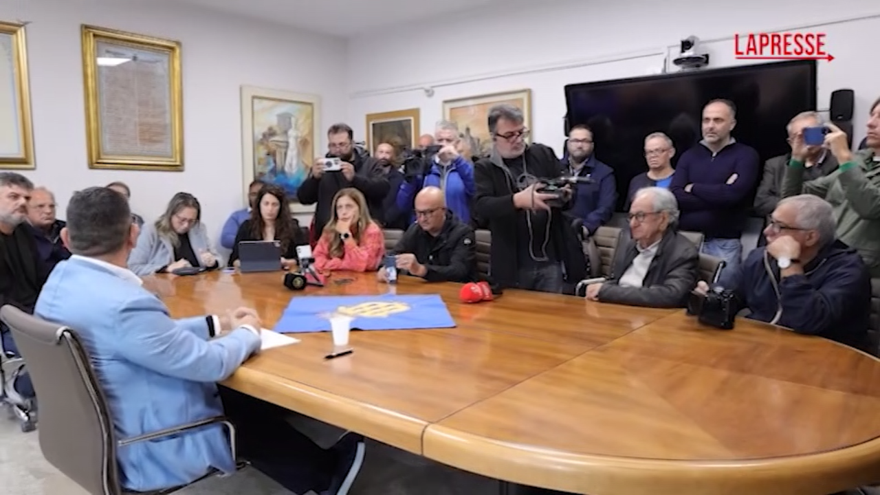 Pozzuoli, Comune verso il rimpasto di Giunta. Il sindaco: “Vado avanti” Pozzuoli, Comune verso il rimpasto di Giunta. Il sindaco: “Vado avanti”