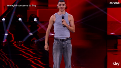 X Factor 2025, Achille Lauro promuove eroCaddeo e la sua struggente 'Per due che come noi'