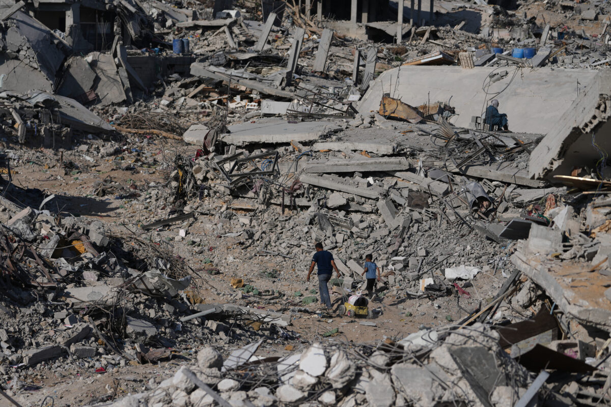 Gaza, media: “Uccisi 11 membri di una famiglia palestinese, tra cui sette bambini” – La diretta Gaza, media: “Uccisi 11 membri di una famiglia palestinese, tra cui sette bambini” – La diretta