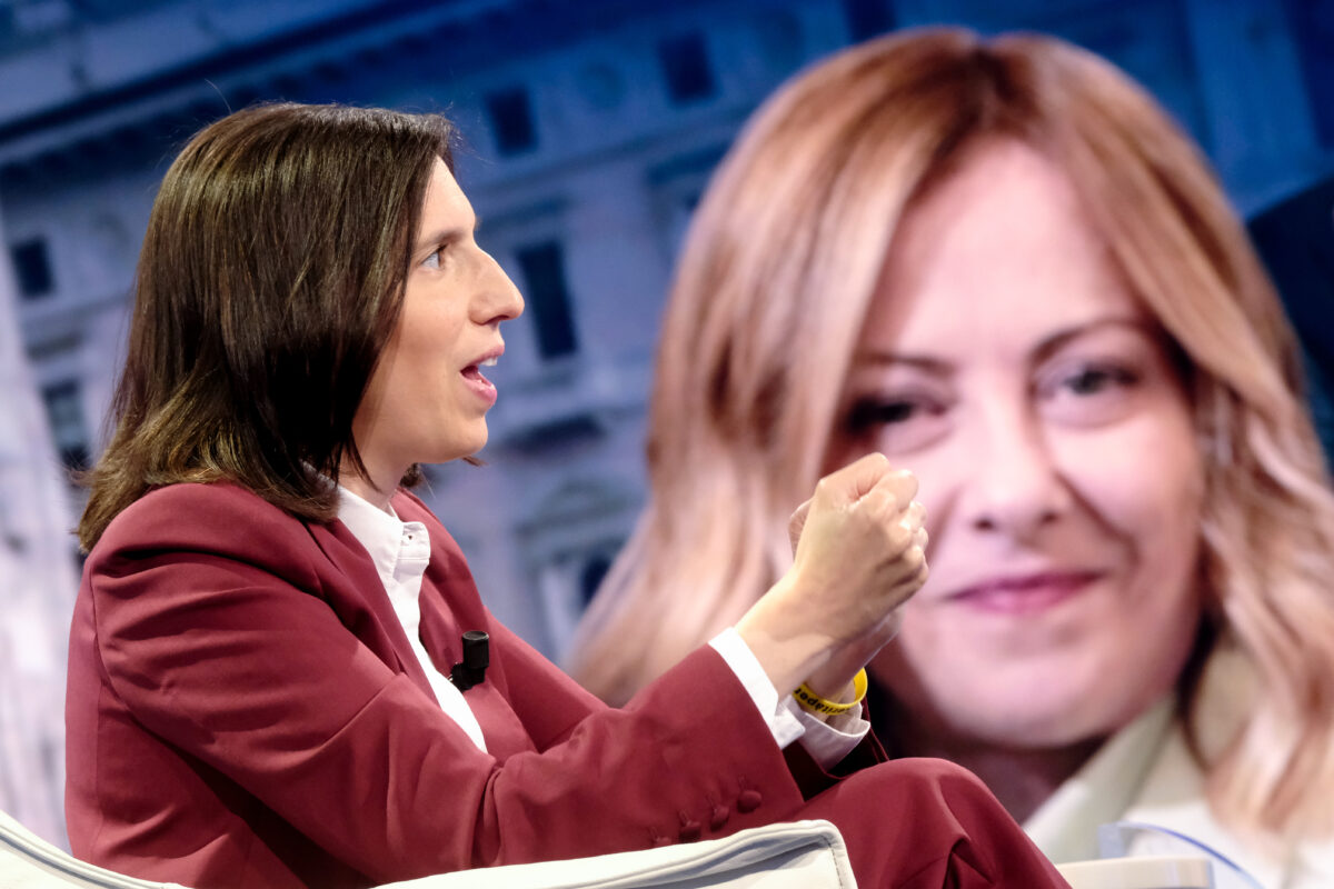 Attentato Ranucci, scontro Schlein Meloni. La leader dem: “Libertà a rischio” Attentato Ranucci, scontro Schlein Meloni. La leader dem: “Libertà a rischio”