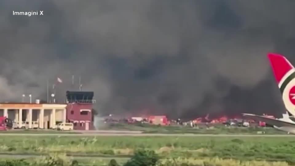 Bangladesh, enorme incendio all Bangladesh, enorme incendio all