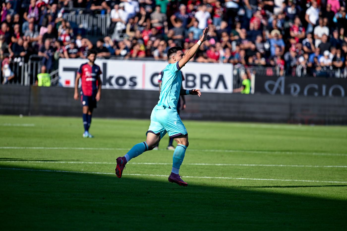 Cagliari Bologna 0 2, Orsolini ancora in gol: emiliani agganciano il quarto posto Cagliari Bologna 0 2, Orsolini ancora in gol: emiliani agganciano il quarto posto