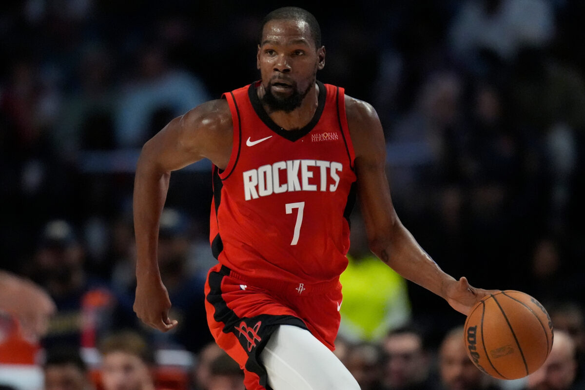 Nba, Kevin Durant è il giocatore più pagato di sempre Nba, Kevin Durant è il giocatore più pagato di sempre