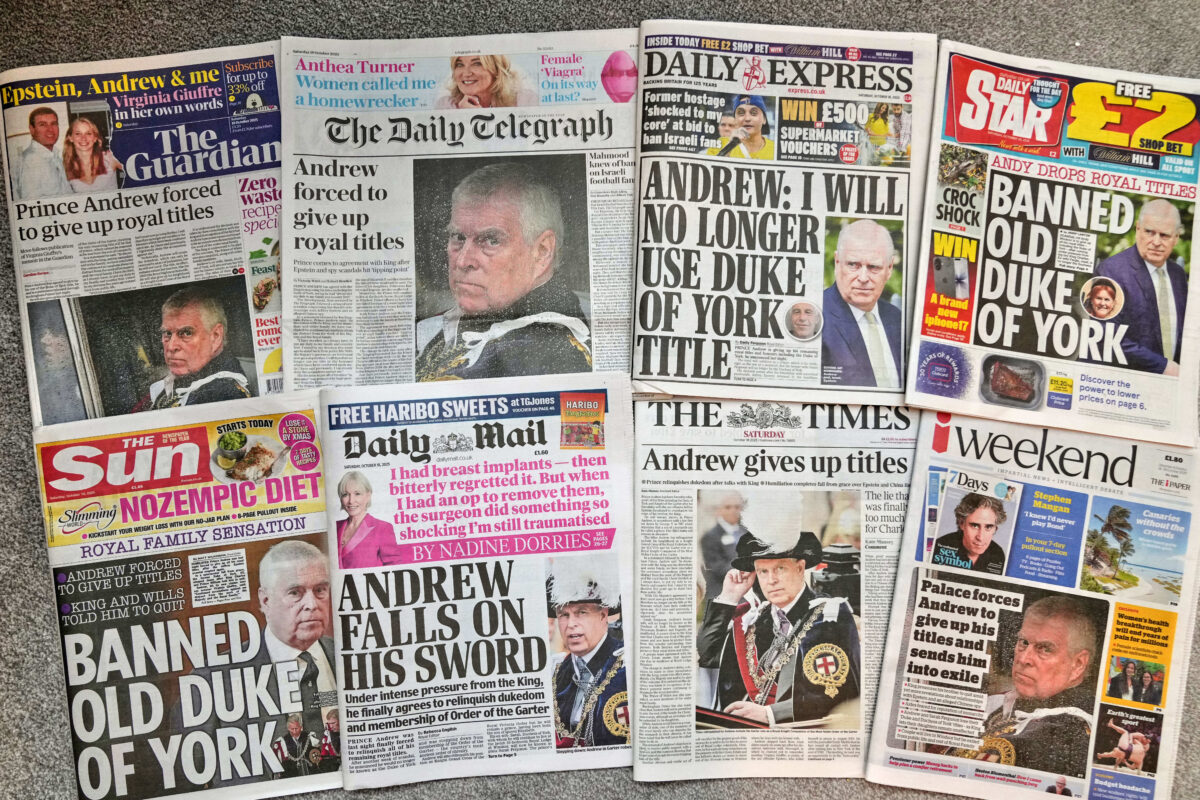 Il principe Andrea e il caso Epstein, pressing su reali e governo: “Via i titoli” Il principe Andrea e il caso Epstein, pressing su reali e governo: “Via i titoli”