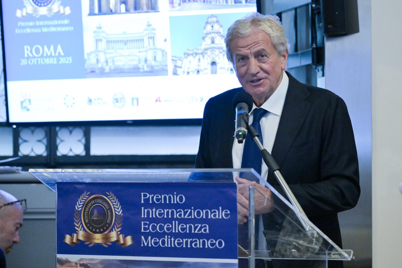 Euro 2032: Yardimci (Uefa), Montella straordinario, va sostenuto Euro 2032: Yardimci (Uefa), Montella straordinario, va sostenuto