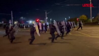 Irlanda, scontri a Dublino tra polizia e dimostranti anti-immigrazione