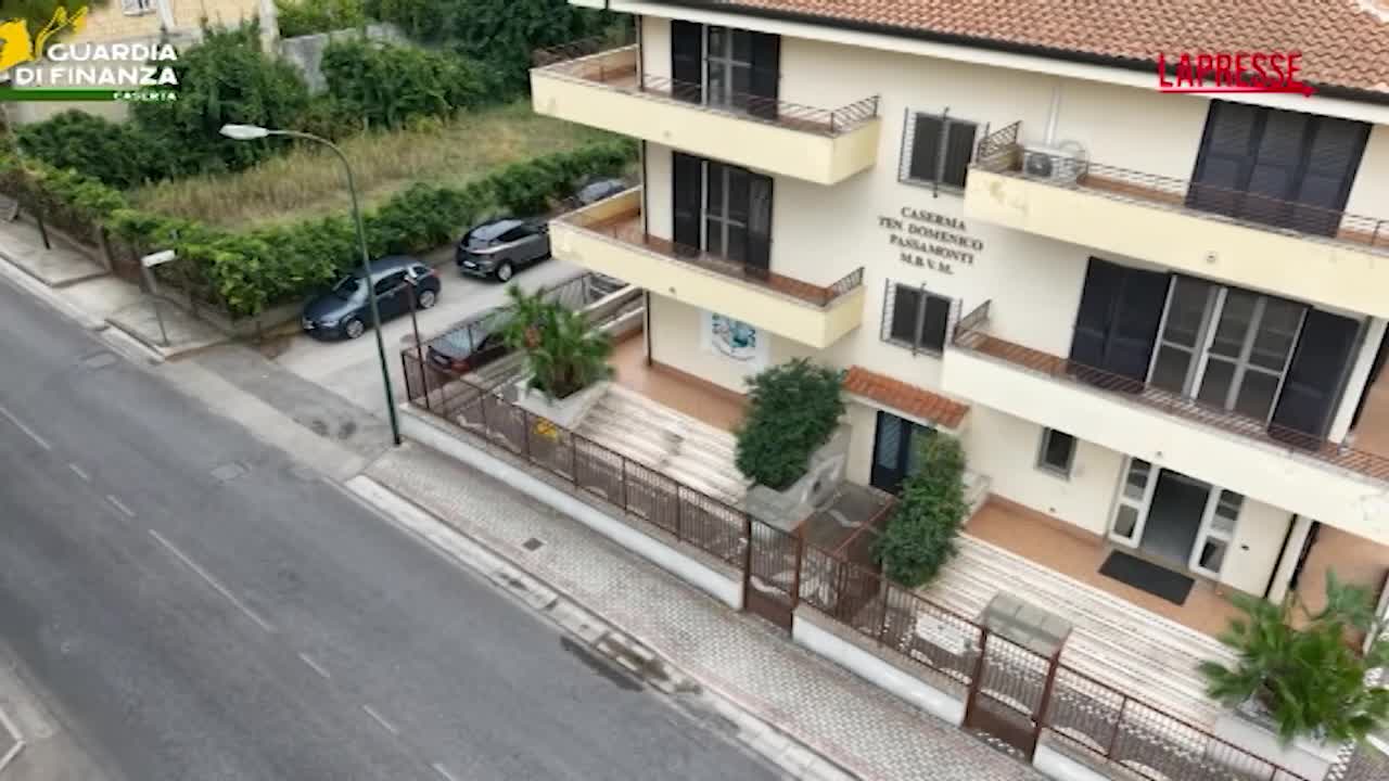 santa maria a vico arresti in comune per scambio elettorale in manette anche il sindaco