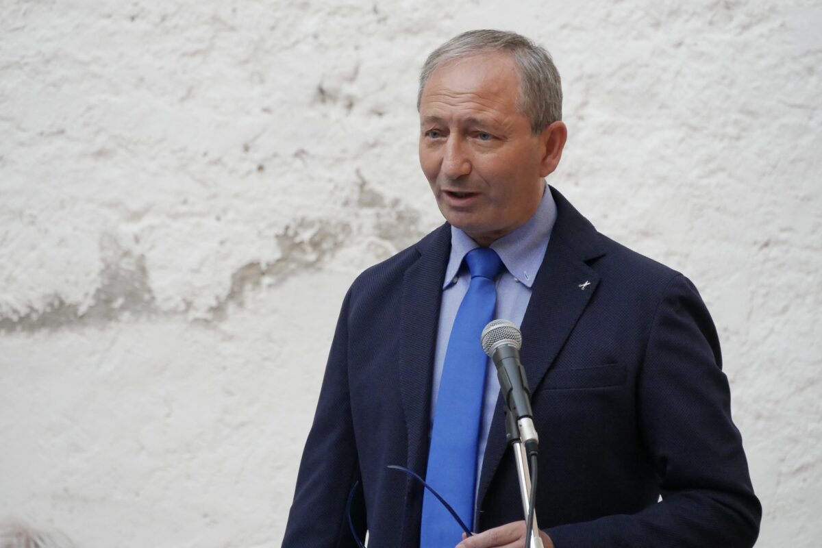 Caserta, sindaco Santa Maria a Vico arrestato per scambio elettorale politico mafioso Caserta, sindaco Santa Maria a Vico arrestato per scambio elettorale politico mafioso