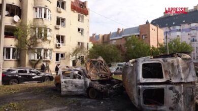 Ucraina, attacco russo con droni su Kiev: almeno 8 feriti
