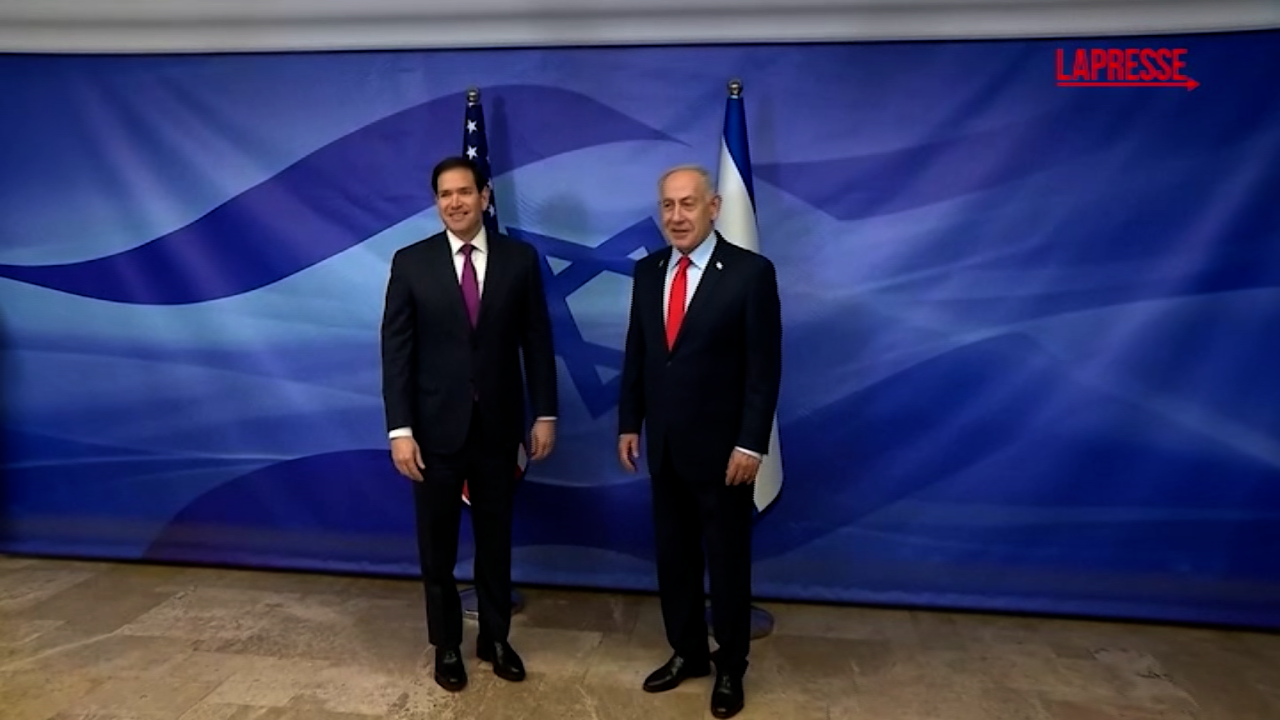 Gaza, Netanyahu: "Sono giorni decisivi, vogliamo promuovere la pace" Gaza, Netanyahu: "Sono giorni decisivi, vogliamo promuovere la pace"