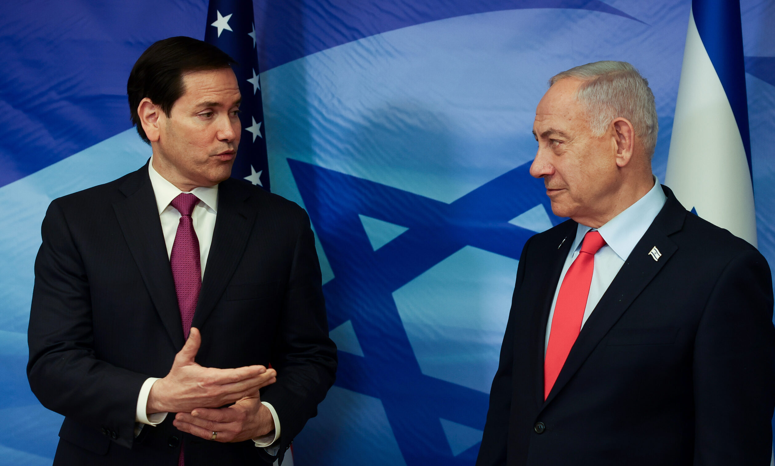 Gaza, Netanyahu ordina stop a legge su annessione della Cisgiordania. Rubio: “Fiduciosi per la pace”
