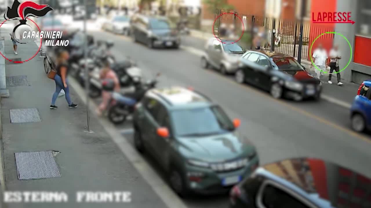 Rapine di orologi di lusso nel centro di Milano, tre arresti Rapine di orologi di lusso nel centro di Milano, tre arresti