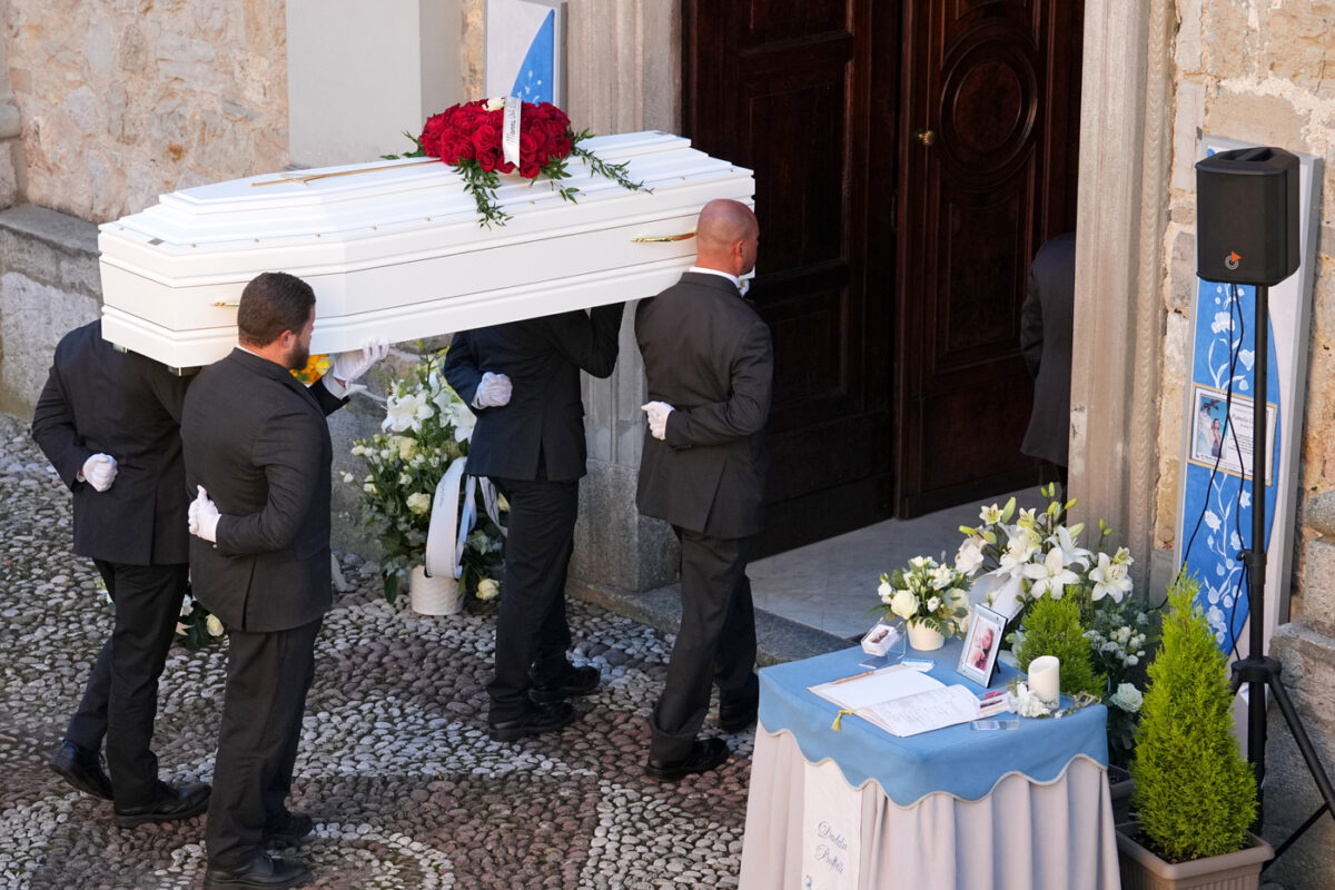 Pamela Genini, i funerali della 29enne uccisa dal compagno Gianluca Soncin Pamela Genini, i funerali della 29enne uccisa dal compagno Gianluca Soncin