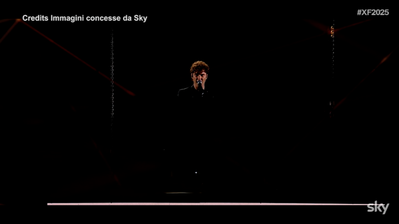 X Factor, la voce di PierC incanta il pubblico del Live Show con