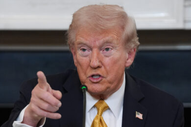 Assalto al Campidoglio, Trump grazia uno dei rivoltosi