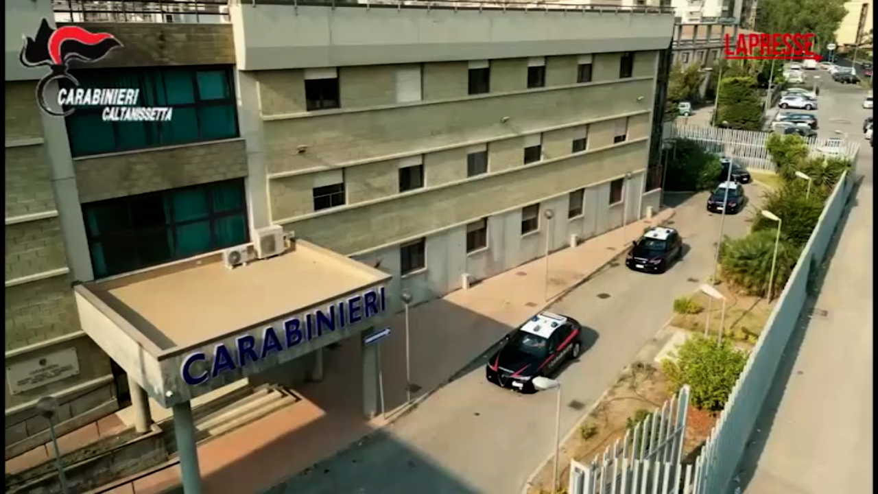 Prete accoltellato a Gela, le immagini dell Prete accoltellato a Gela, le immagini dell
