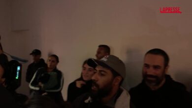 Bologna, dopo gli sfratti collettivo Plat occupa stabile in via don Minzoni