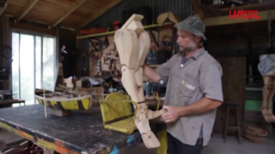 La seconda vita dei rifiuti: David Klauser li trasforma in opere d'arte