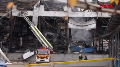 Ucraina, missili russi distruggono magazzino a nord di Kiev