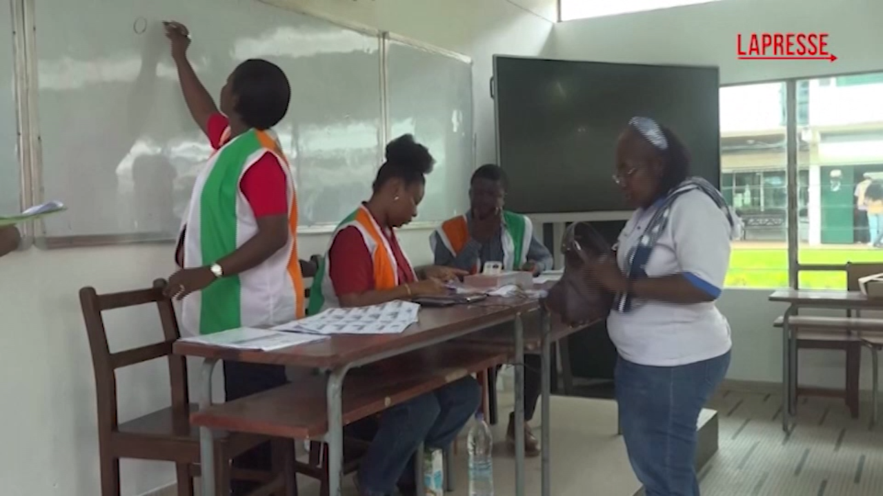 costa d avorio al voto il presidente ouattara a caccia del quarto mandato da Lapresse.it costa d avorio al voto il presidente ouattara a caccia del quarto mandato