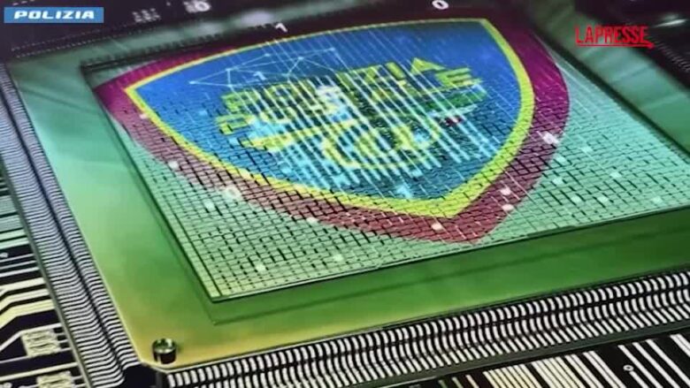 Torino, maxi operazione contro la pedopornografia online: 5 arresti e sequestri