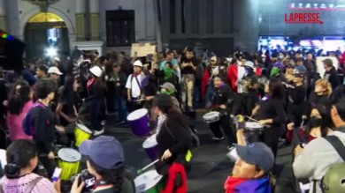 Perù, manifestazione a Lima contro il presidente Jerí