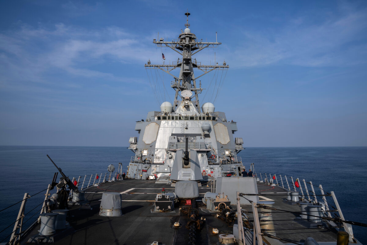 Nave militare Usa a Trinidad e Tobago, vicino a coste Venezuela. Maduro: “Si inventano un nuova guerra” Nave militare Usa a Trinidad e Tobago, vicino a coste Venezuela. Maduro: “Si inventano un nuova guerra”