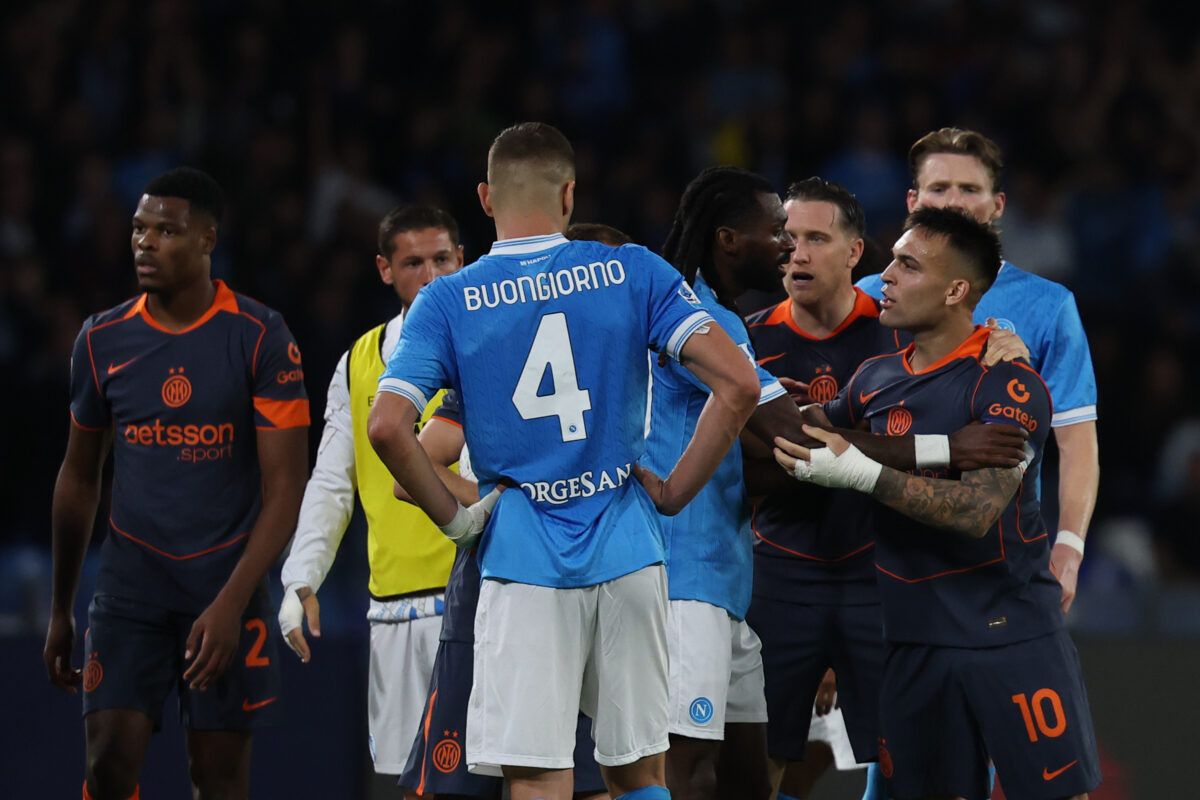 La rissa Conte Lautaro e le polemiche su arbitri e var: nell’8a giornata di Serie A è successo di tutto La rissa Conte Lautaro e le polemiche su arbitri e var: nell’8a giornata di Serie A è successo di tutto