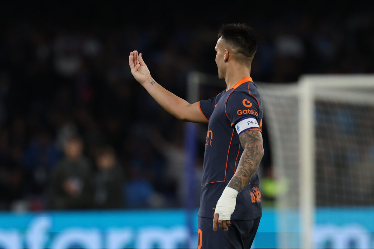 Galleria foto 'La rissa Conte-Lautaro e le polemiche su arbitri e var: nell’8a giornata di Serie A è successo di tutto' - foto 2